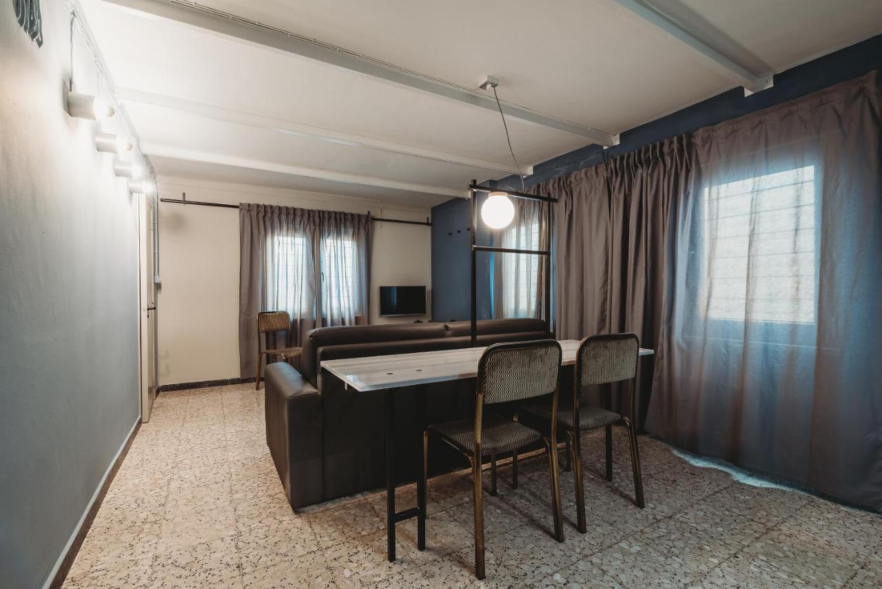 Eins Rooms - City Center Лімасол Екстер'єр фото
